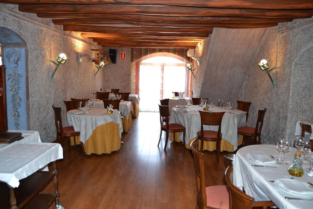 Hotel Restaurant Sol I VI Lavern Exterior photo